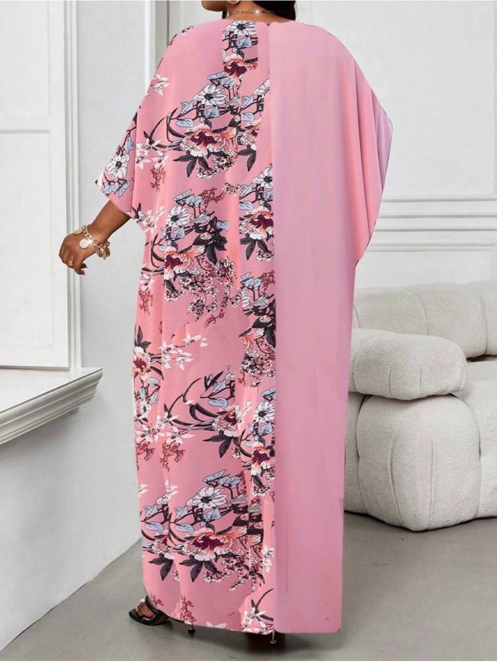 Elegant Pink Floral V-Neck Maxi Dress - Picture 2 of 3